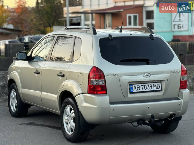 Бежевий Хендай Туксон, об'ємом двигуна 2 л та пробігом 256 тис. км за 8700 $, фото 9 на Automoto.ua
