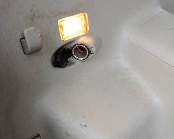 Бежевый Хендай Туксон, объемом двигателя 2.7 л и пробегом 191 тыс. км за 6800 $, фото 13 на Automoto.ua