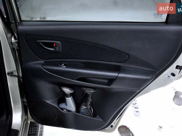 Бежевый Хендай Туксон, объемом двигателя 1.98 л и пробегом 257 тыс. км за 6500 $, фото 21 на Automoto.ua