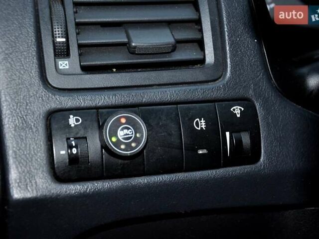 Бежевый Хендай Туксон, объемом двигателя 1.98 л и пробегом 257 тыс. км за 6500 $, фото 26 на Automoto.ua