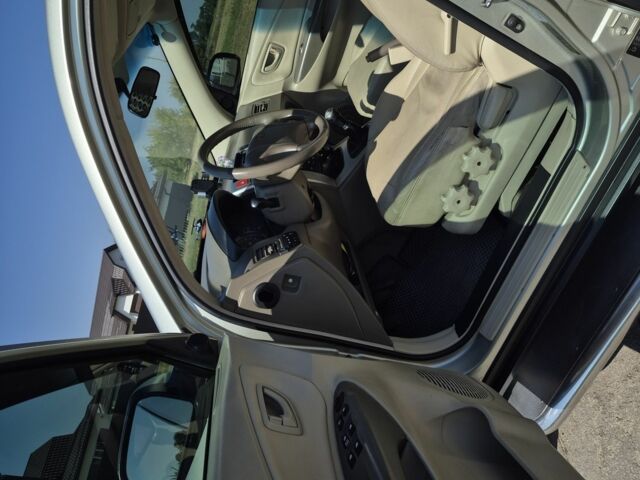 Бежевый Хендай Туксон, объемом двигателя 2 л и пробегом 180 тыс. км за 8300 $, фото 11 на Automoto.ua