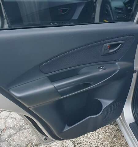 Бежевый Хендай Туксон, объемом двигателя 2 л и пробегом 254 тыс. км за 7700 $, фото 28 на Automoto.ua