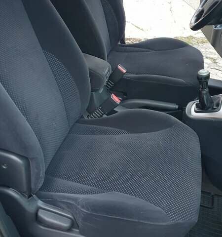 Бежевый Хендай Туксон, объемом двигателя 2 л и пробегом 254 тыс. км за 7700 $, фото 19 на Automoto.ua