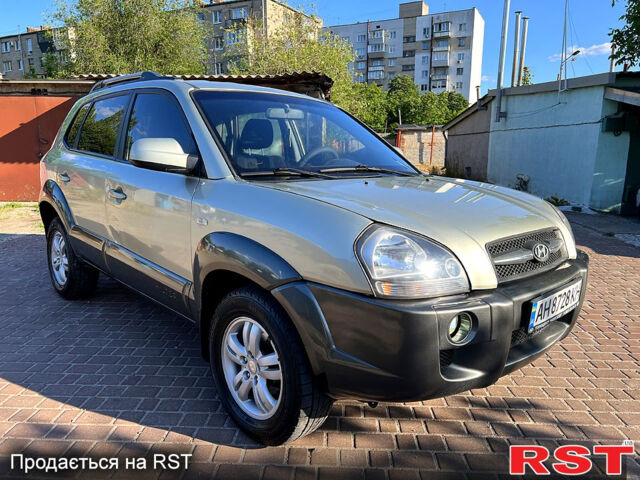 Бежевый Хендай Туксон, объемом двигателя 2 л и пробегом 192 тыс. км за 5950 $, фото 5 на Automoto.ua