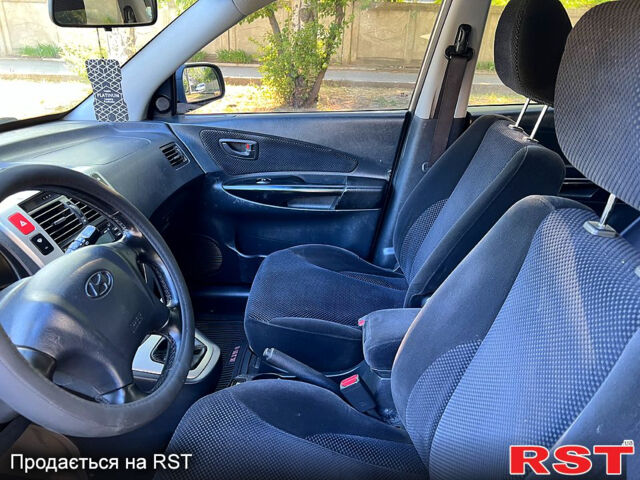 Бежевый Хендай Туксон, объемом двигателя 2 л и пробегом 192 тыс. км за 5950 $, фото 10 на Automoto.ua