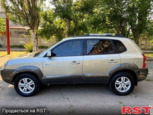 Бежевый Хендай Туксон, объемом двигателя 2 л и пробегом 192 тыс. км за 5950 $, фото 12 на Automoto.ua