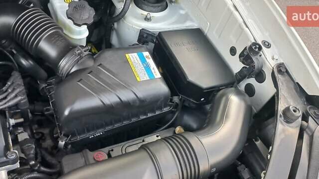 Бежевый Хендай Туксон, объемом двигателя 2 л и пробегом 171 тыс. км за 8750 $, фото 31 на Automoto.ua