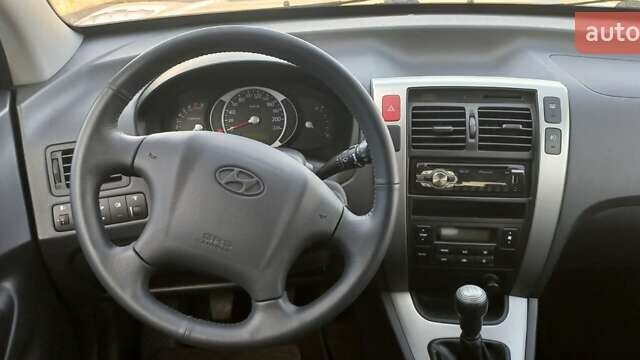 Бежевый Хендай Туксон, объемом двигателя 2 л и пробегом 171 тыс. км за 8750 $, фото 38 на Automoto.ua