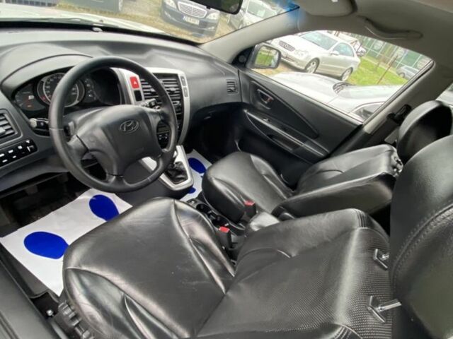 Хендай Туксон 2009 в Киеве на Automoto.ua Бежевый Хендай Туксон, объемом двигателя 2 л и пробегом 140 тыс. км за 4200 $, фото 11 на Automoto.ua