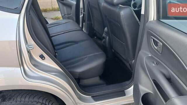 Бежевый Хендай Туксон, объемом двигателя 2 л и пробегом 171 тыс. км за 8750 $, фото 63 на Automoto.ua