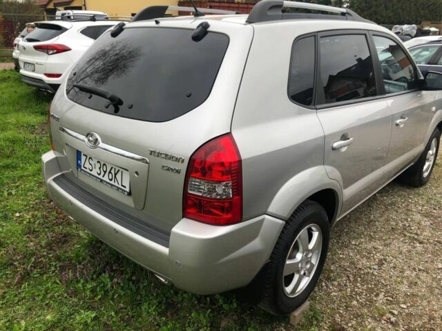 Хендай Туксон 2009 в Киеве на Automoto.ua Бежевый Хендай Туксон, объемом двигателя 2 л и пробегом 140 тыс. км за 4200 $, фото 4 на Automoto.ua