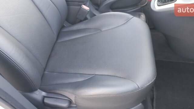 Бежевый Хендай Туксон, объемом двигателя 2 л и пробегом 171 тыс. км за 8750 $, фото 49 на Automoto.ua