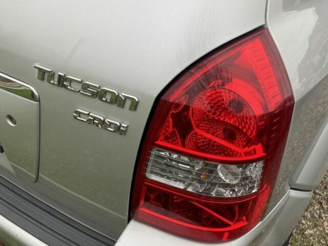 Хендай Туксон 2009 в Киеве на Automoto.ua Бежевый Хендай Туксон, объемом двигателя 2 л и пробегом 140 тыс. км за 4200 $, фото 6 на Automoto.ua