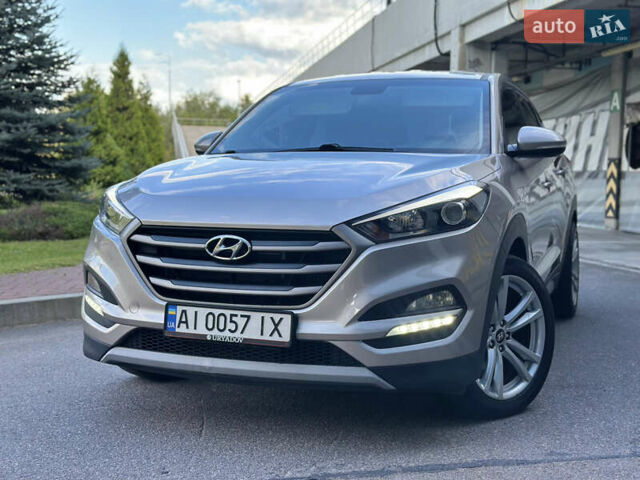 Бежевый Хендай Туксон, объемом двигателя 1.6 л и пробегом 170 тыс. км за 16500 $, фото 2 на Automoto.ua