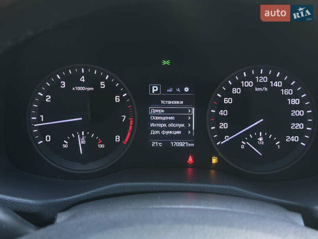 Бежевый Хендай Туксон, объемом двигателя 1.6 л и пробегом 170 тыс. км за 16500 $, фото 19 на Automoto.ua