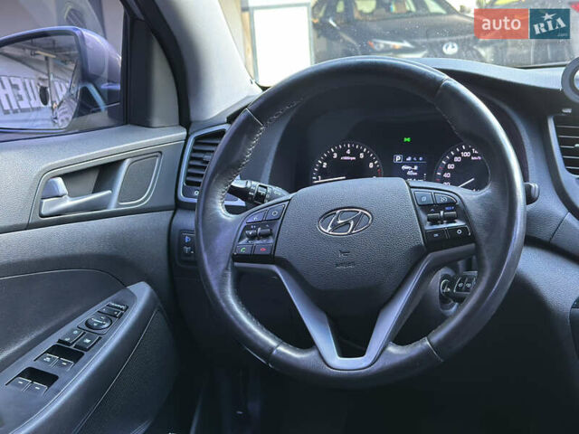 Бежевый Хендай Туксон, объемом двигателя 1.6 л и пробегом 170 тыс. км за 16500 $, фото 16 на Automoto.ua