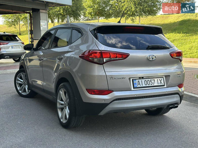 Бежевый Хендай Туксон, объемом двигателя 1.6 л и пробегом 170 тыс. км за 16500 $, фото 9 на Automoto.ua