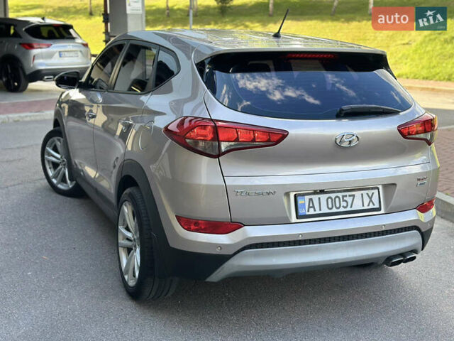 Бежевый Хендай Туксон, объемом двигателя 1.6 л и пробегом 170 тыс. км за 16500 $, фото 11 на Automoto.ua