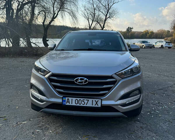 Бежевий Хендай Туксон, об'ємом двигуна 1.59 л та пробігом 171 тис. км за 14700 $, фото 8 на Automoto.ua