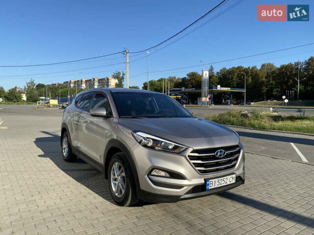 Бежевий Хендай Туксон, об'ємом двигуна 2 л та пробігом 185 тис. км за 15500 $, фото 6 на Automoto.ua