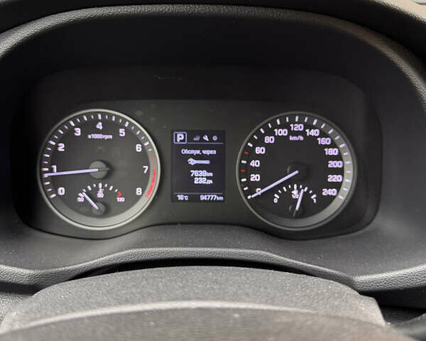 Бежевый Хендай Туксон, объемом двигателя 2 л и пробегом 95 тыс. км за 18000 $, фото 15 на Automoto.ua