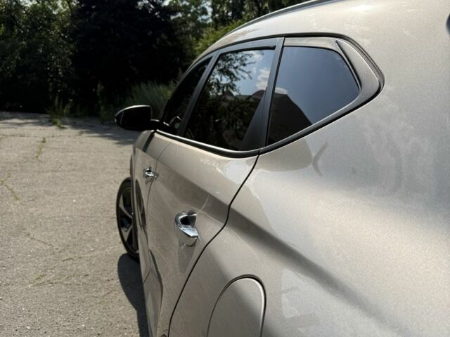 Бежевый Хендай Туксон, объемом двигателя 2 л и пробегом 89 тыс. км за 17999 $, фото 3 на Automoto.ua