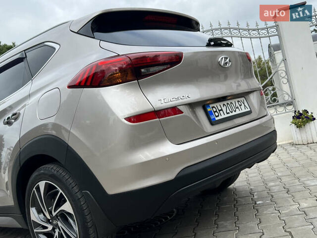 Бежевий Хендай Туксон, об'ємом двигуна 2 л та пробігом 125 тис. км за 19999 $, фото 7 на Automoto.ua