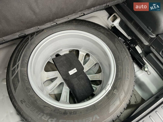 Бежевый Хендай Туксон, объемом двигателя 2 л и пробегом 50 тыс. км за 19500 $, фото 39 на Automoto.ua