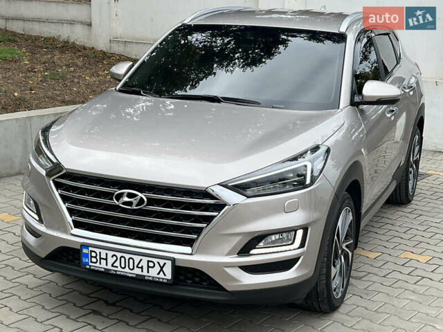 Хендай Туксон 2018 в Белгород-Днестровском на Automoto.ua Бежевый Хендай Туксон, объемом двигателя 2 л и пробегом 125 тыс. км за 21999 $, фото 40 на Automoto.ua