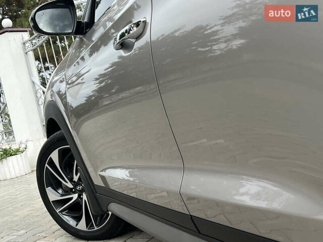 Бежевый Хендай Туксон, объемом двигателя 2 л и пробегом 125 тыс. км за 19999 $, фото 42 на Automoto.ua