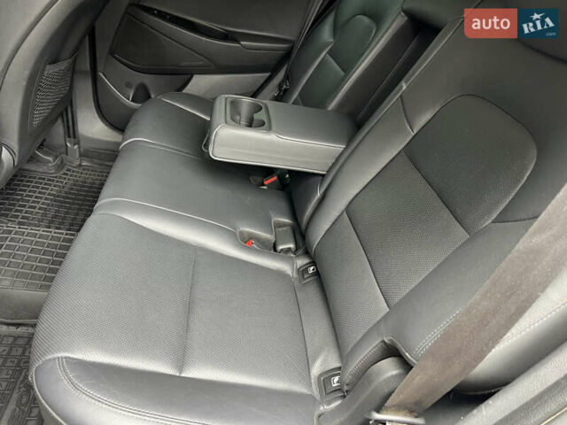 Бежевий Хендай Туксон, об'ємом двигуна 2 л та пробігом 125 тис. км за 19999 $, фото 17 на Automoto.ua