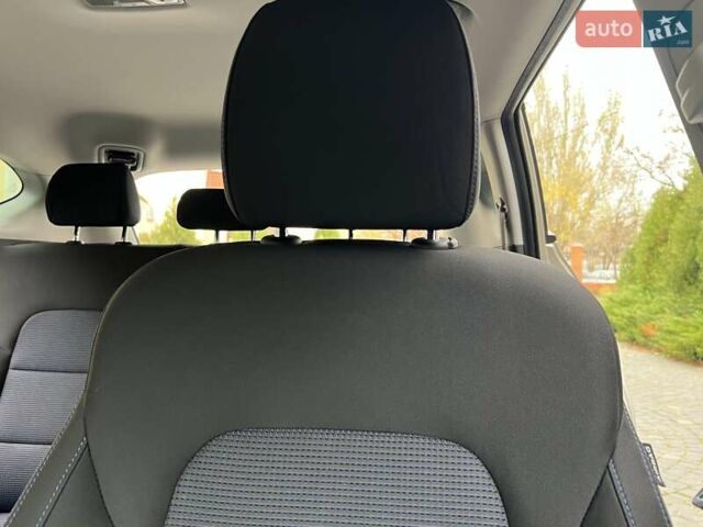 Бежевый Хендай Туксон, объемом двигателя 2 л и пробегом 50 тыс. км за 20500 $, фото 26 на Automoto.ua