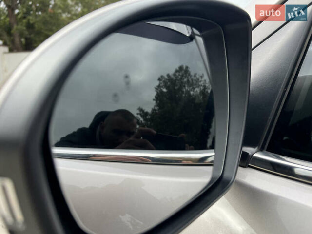 Бежевий Хендай Туксон, об'ємом двигуна 2 л та пробігом 125 тис. км за 19999 $, фото 51 на Automoto.ua