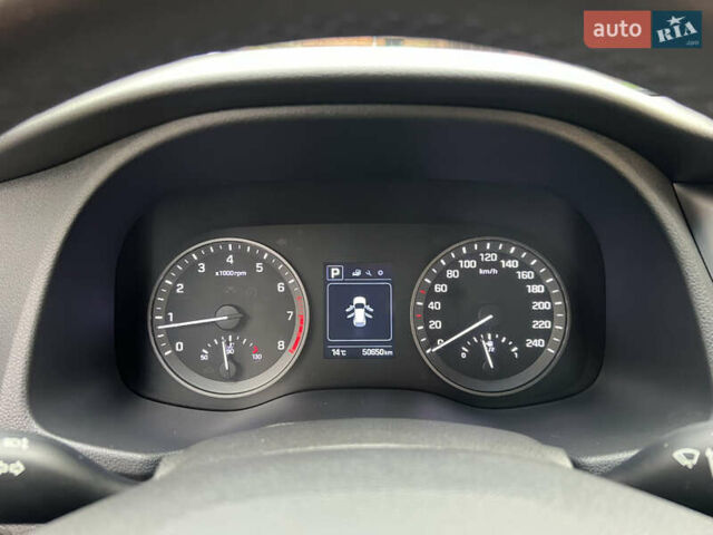 Бежевый Хендай Туксон, объемом двигателя 2 л и пробегом 50 тыс. км за 19500 $, фото 12 на Automoto.ua