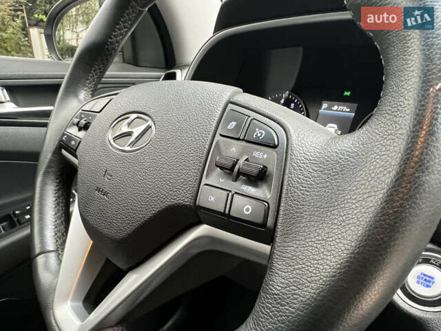 Бежевий Хендай Туксон, об'ємом двигуна 2 л та пробігом 125 тис. км за 19999 $, фото 28 на Automoto.ua