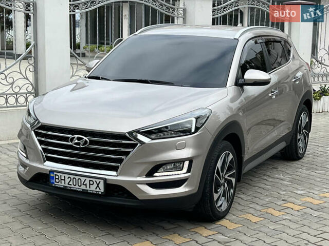 Хендай Туксон 2018 в Белгород-Днестровском на Automoto.ua Бежевый Хендай Туксон, объемом двигателя 2 л и пробегом 125 тыс. км за 21999 $, фото 34 на Automoto.ua