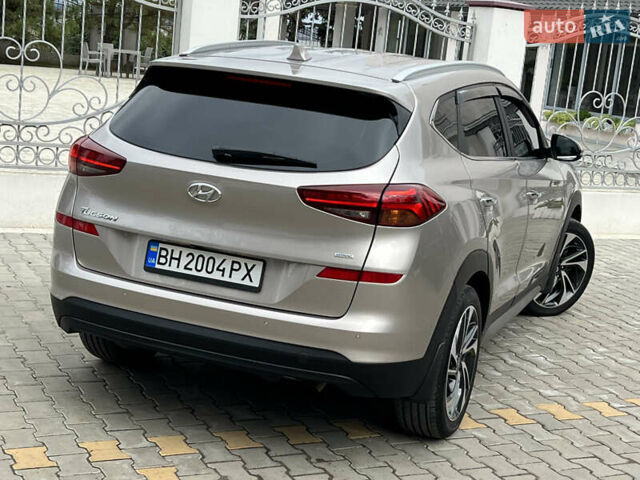 Бежевий Хендай Туксон, об'ємом двигуна 2 л та пробігом 125 тис. км за 19999 $, фото 34 на Automoto.ua