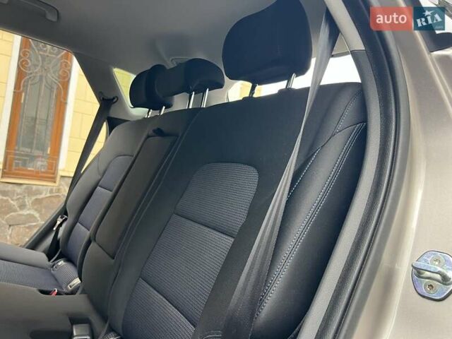 Бежевий Хендай Туксон, об'ємом двигуна 2 л та пробігом 50 тис. км за 21500 $, фото 34 на Automoto.ua