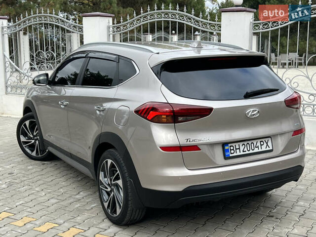 Хендай Туксон 2018 в Белгород-Днестровском на Automoto.ua Бежевый Хендай Туксон, объемом двигателя 2 л и пробегом 125 тыс. км за 21999 $, фото 35 на Automoto.ua