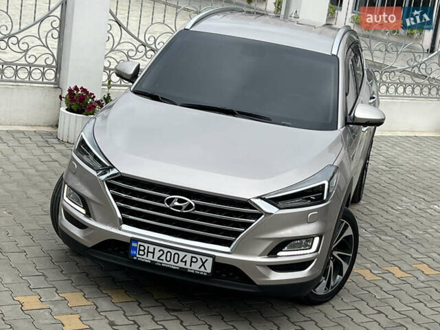 Хендай Туксон 2018 в Белгород-Днестровском на Automoto.ua Бежевый Хендай Туксон, объемом двигателя 2 л и пробегом 125 тыс. км за 21999 $, фото 10 на Automoto.ua