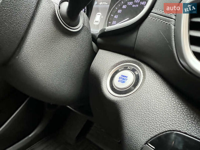 Бежевий Хендай Туксон, об'ємом двигуна 2 л та пробігом 125 тис. км за 19999 $, фото 36 на Automoto.ua