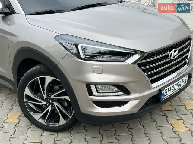 Бежевий Хендай Туксон, об'ємом двигуна 2 л та пробігом 125 тис. км за 19999 $, фото 33 на Automoto.ua