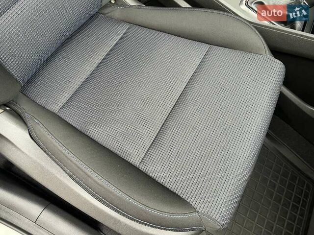 Бежевый Хендай Туксон, объемом двигателя 2 л и пробегом 50 тыс. км за 20500 $, фото 22 на Automoto.ua