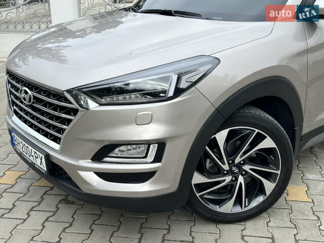 Хендай Туксон 2018 в Белгород-Днестровском на Automoto.ua Бежевый Хендай Туксон, объемом двигателя 2 л и пробегом 125 тыс. км за 21999 $, фото 62 на Automoto.ua