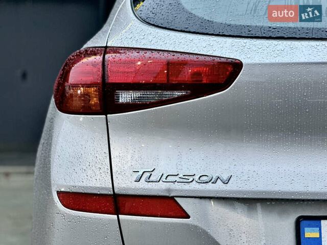 Бежевий Хендай Туксон, об'ємом двигуна 2 л та пробігом 151 тис. км за 19500 $, фото 13 на Automoto.ua