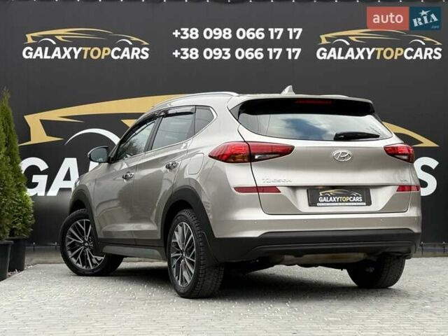 Бежевый Хендай Туксон, объемом двигателя 2 л и пробегом 92 тыс. км за 20900 $, фото 18 на Automoto.ua