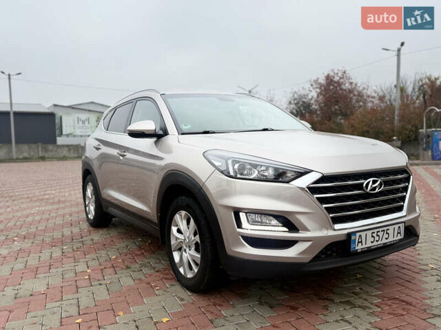Бежевий Хендай Туксон, об'ємом двигуна 2 л та пробігом 106 тис. км за 20900 $, фото 1 на Automoto.ua
