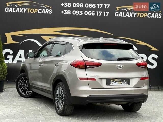 Бежевый Хендай Туксон, объемом двигателя 2 л и пробегом 92 тыс. км за 20900 $, фото 19 на Automoto.ua
