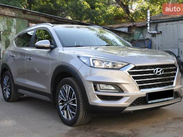 Бежевый Хендай Туксон, объемом двигателя 2 л и пробегом 58 тыс. км за 25000 $, фото 12 на Automoto.ua