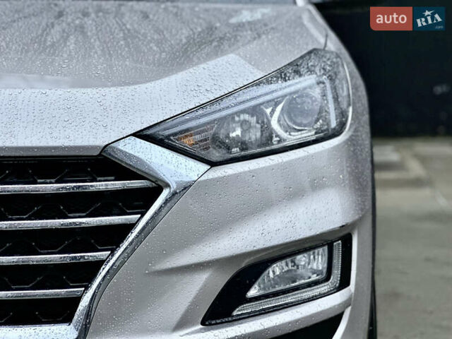 Бежевий Хендай Туксон, об'ємом двигуна 2 л та пробігом 151 тис. км за 19500 $, фото 8 на Automoto.ua